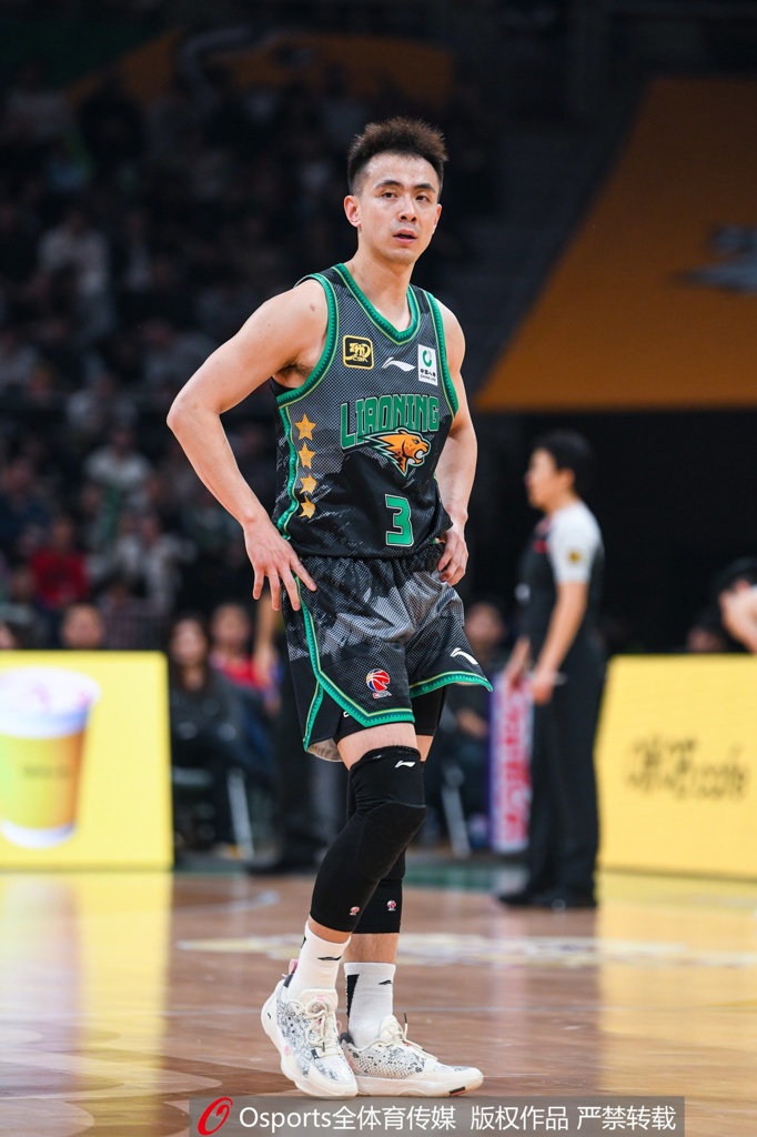 落选国家队?探长:赵继伟要治疗喉咙部位伤病 所以跟郭士强请假