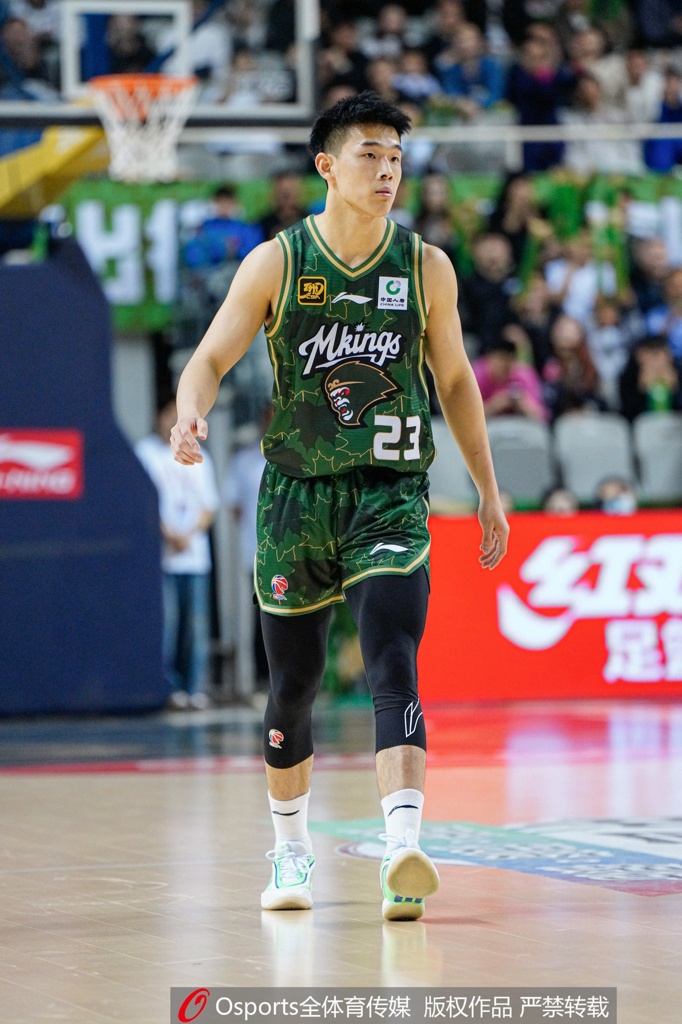 林葳:参加NBA选秀想挑战自己 看看和世界顶级球员的差距在哪